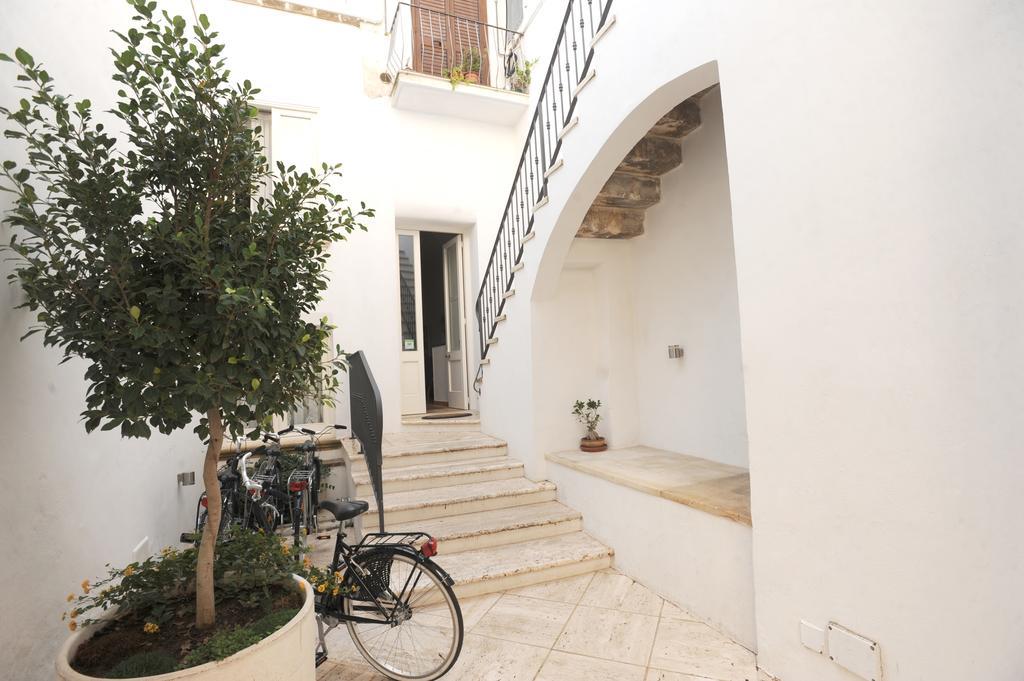 Negramaro Suite B&B เลชเช ภายนอก รูปภาพ