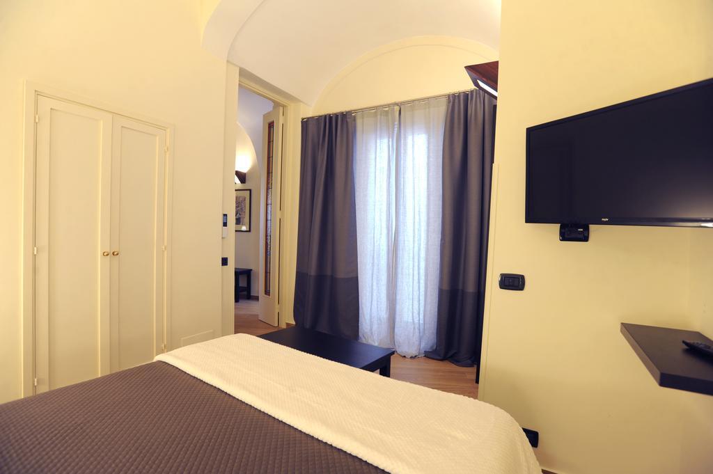 Negramaro Suite B&B เลชเช ห้อง รูปภาพ